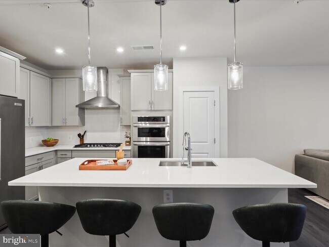 Photo - 106 St Ives Pl Unidad 104