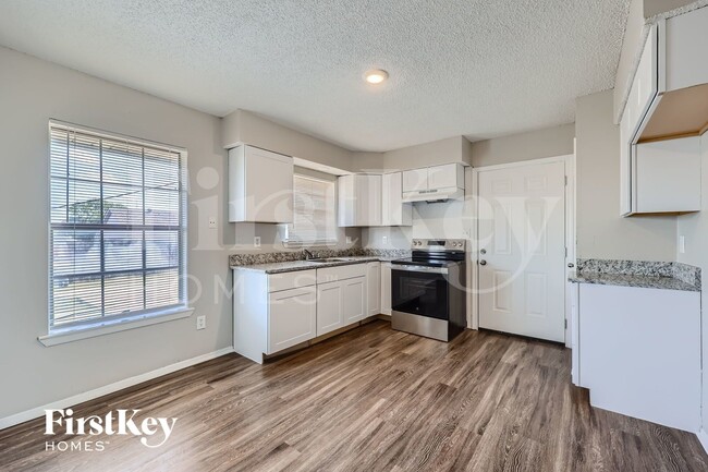 1013 Weiss Ave