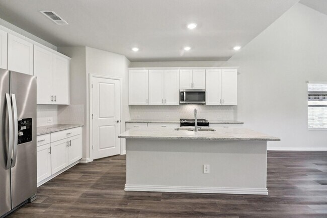 Photo - 701 Easthill Dr