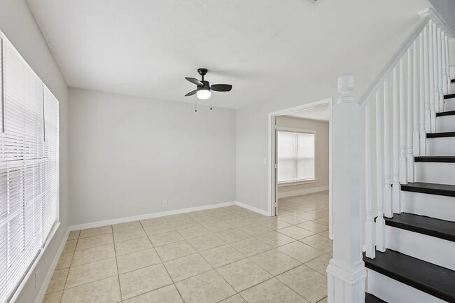 Photo - 11382 59th St N