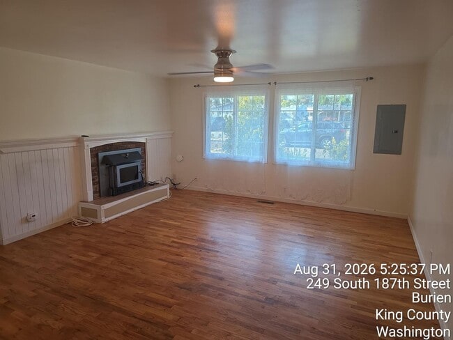Photo - 249 S 187th St