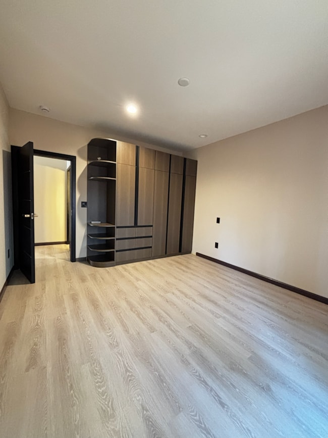 Photo - 751 Spire Bnd