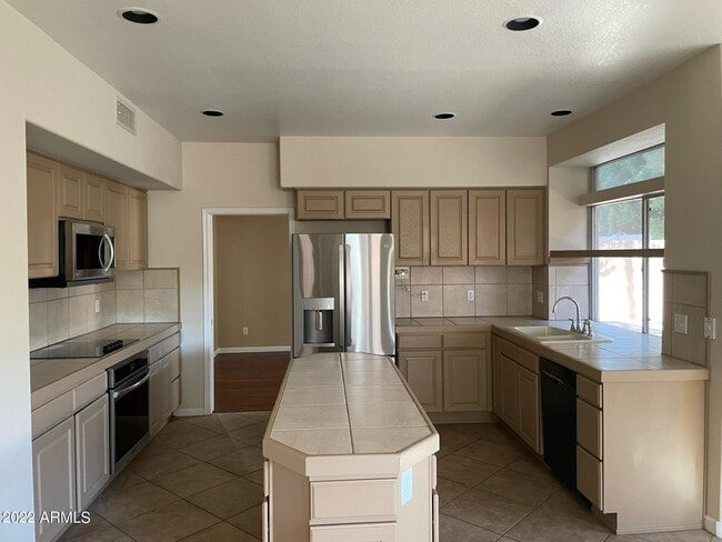 Photo - 1628 E Glenhaven Dr