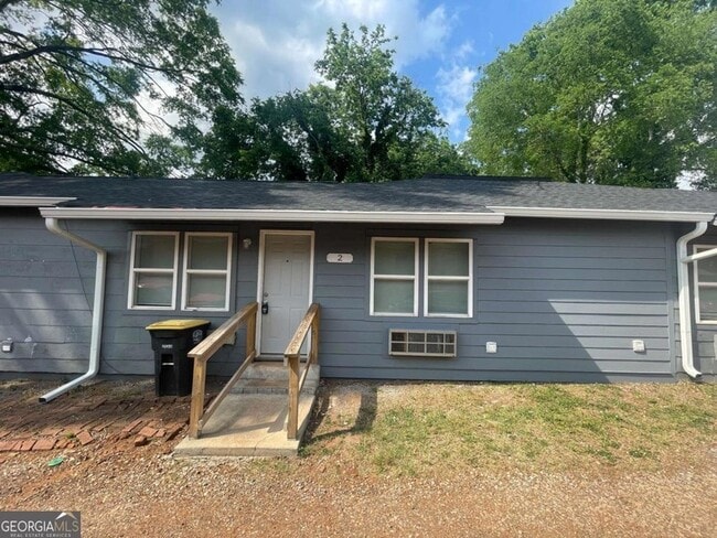 Photo - 907 Maple Ave SW Unidad 2 Rental