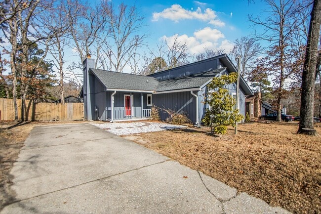 Photo - 315 Whipple Tree Ln