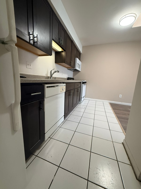 Photo - 3402 N Oakland Ave Unit 305