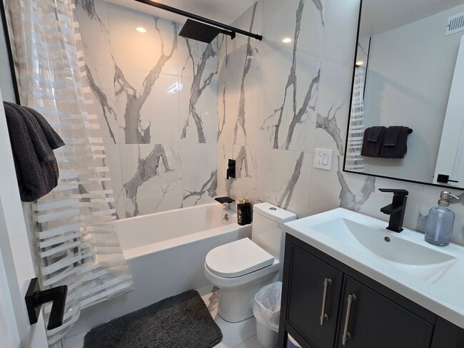 Bath - 64 E Cedar St