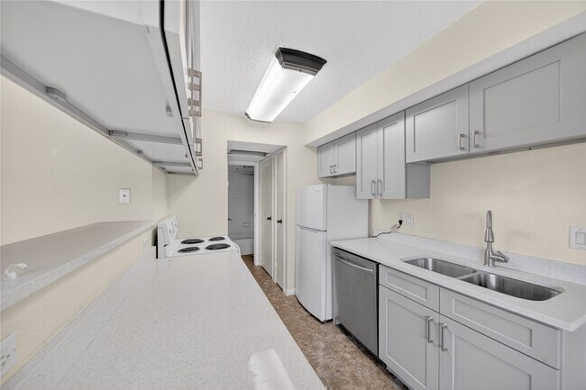 Photo - 2750 Holly Hall St Unit 1706