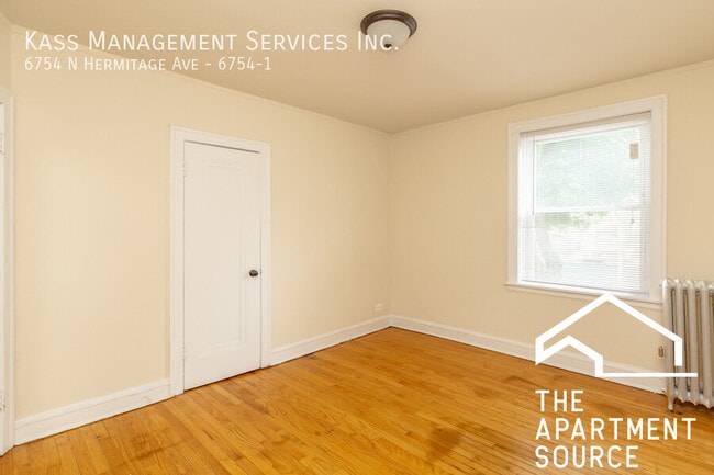 Photo - 6754 N Hermitage Ave Unidad 1