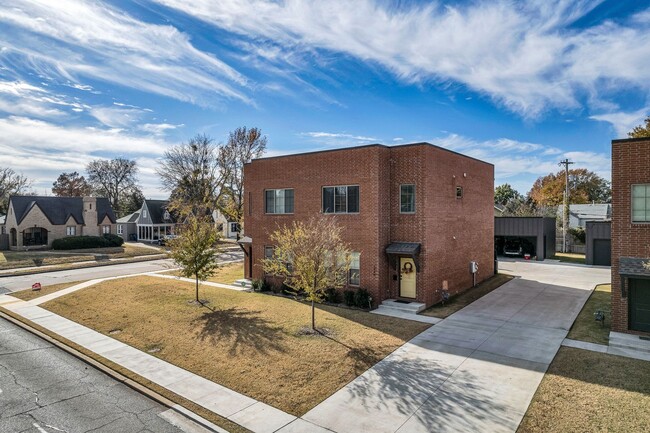 P.57 Kode Properties LLC 1244 - 1246 - P.57 Kode Properties LLC 1244 - 1246 Apartment Unit 7bb4d7ef-bcdc-11ec-8012-0a67c65c58a8