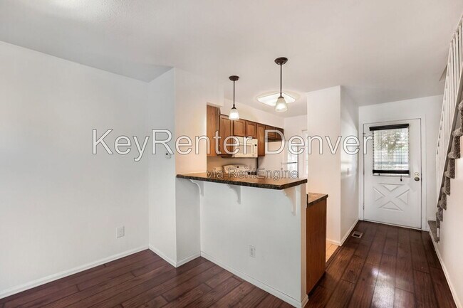 Photo - 1270 S Idalia St