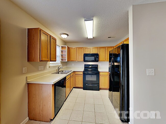 Photo - 8600 Warwick Crest Ln