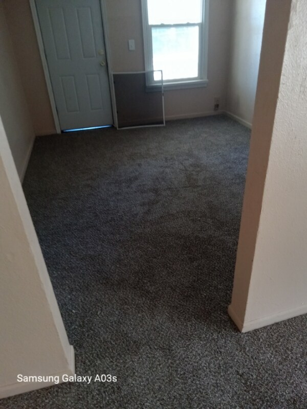 Photo - 2435 Woodford St Unidad 4