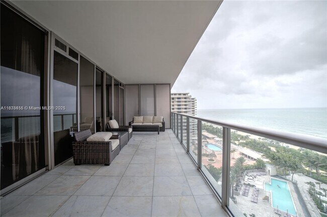 Building Photo - 9705 Collins Ave Unit 1204N Rental