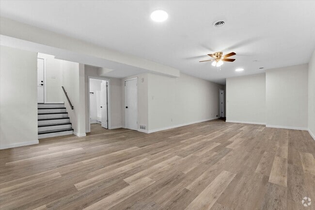 Building Photo - 1102 Apache Dr Rental