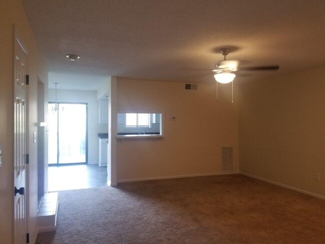 Photo - 1604 S Taylor St