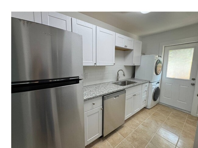 Photo - 1762 Service Rd