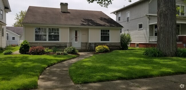 Building Photo - 3 Bedroom Ranch Rental