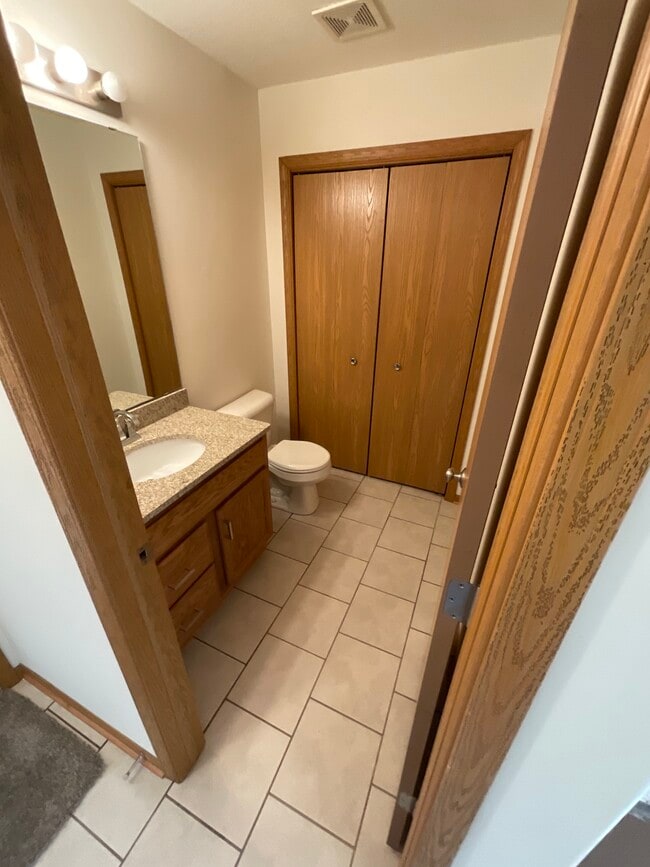 1265 Winans Ave Townhome Townhome Rental in Bourbonnais IL