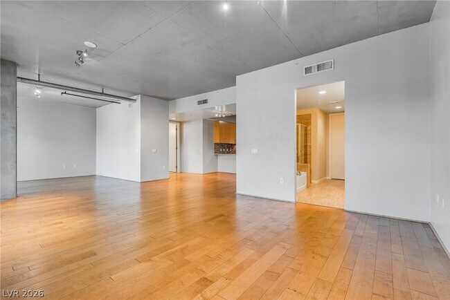 Photo - 353 E Bonneville Ave Unit 365
