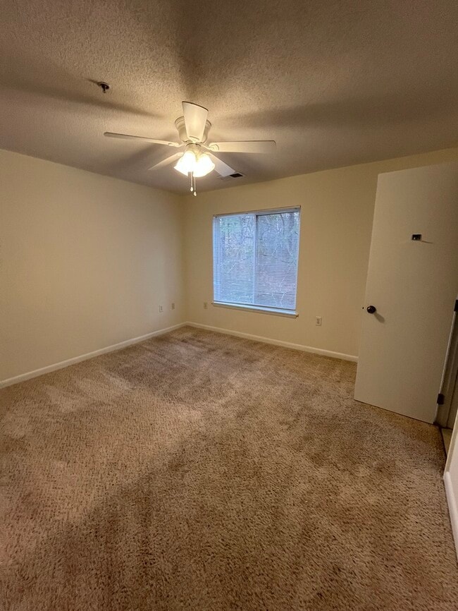 Photo - Don't Miss Out! 4 Bed 4 Bath! Washer/Dryer included! Unit 204