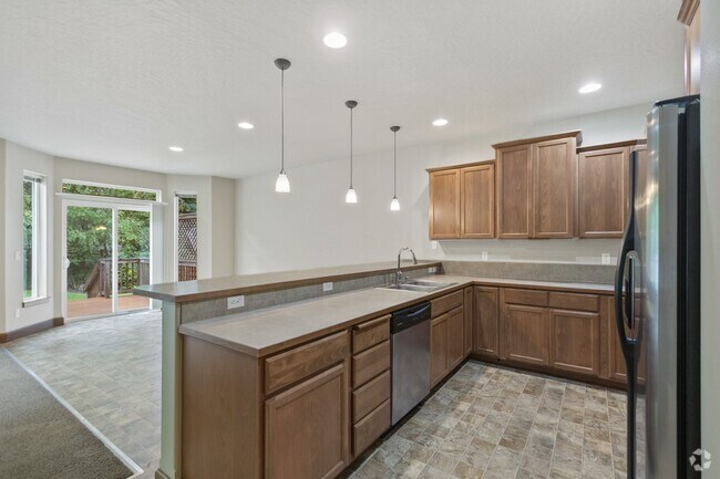 Building Photo - Whitworth Duplex Rental
