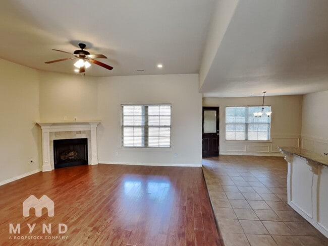 Photo - 441 Capri St