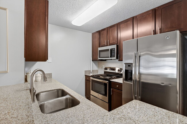 Reserve at Gulf Hills Apartment Homes