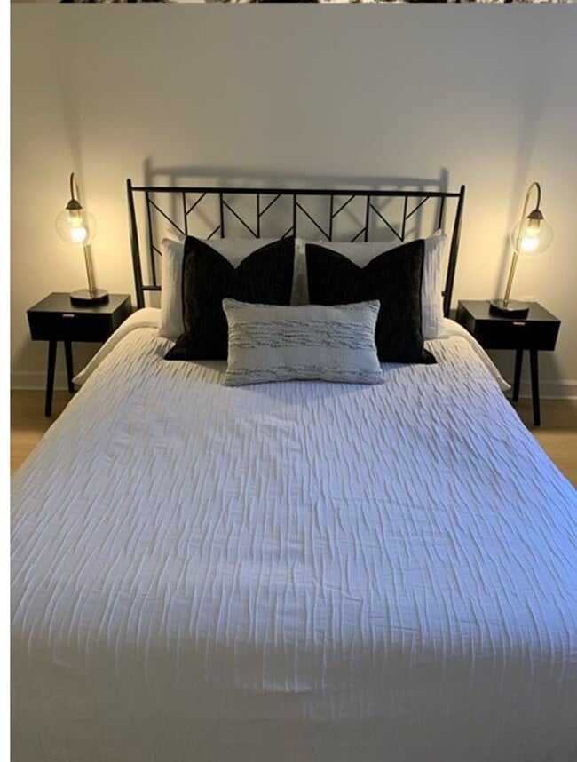 Photo - 4 Grand Hall