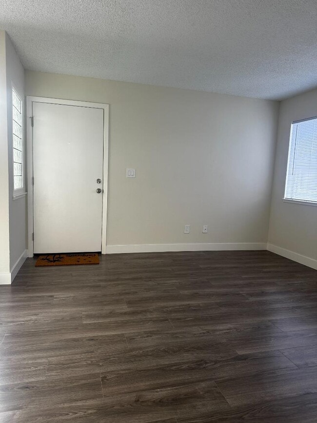 Photo - 596 Drive 596 Dr