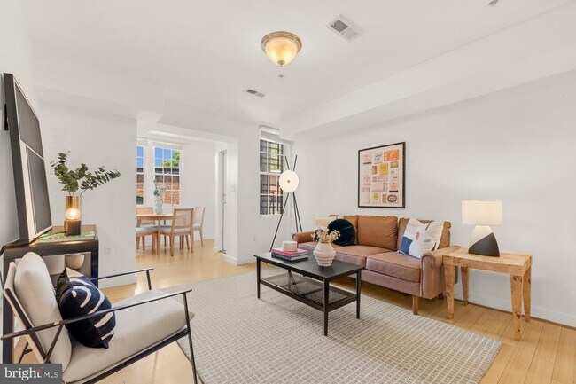 Photo - 3510 16th St NW Unit 303