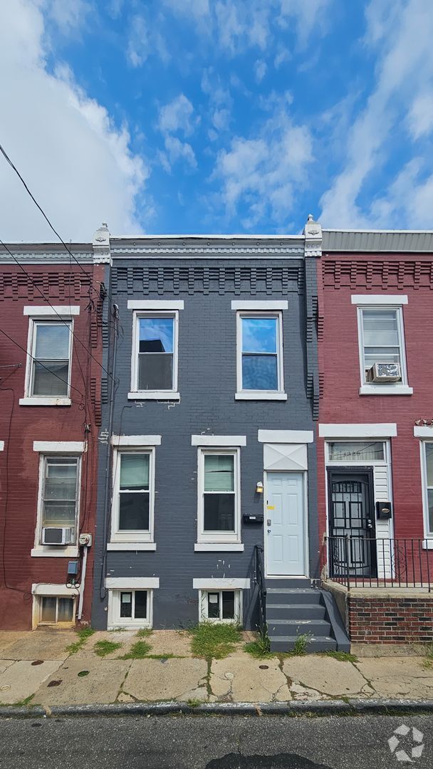 Building Photo - 1331 W Silver St, Philadelphia, PA 19132 Unit 1 Rental