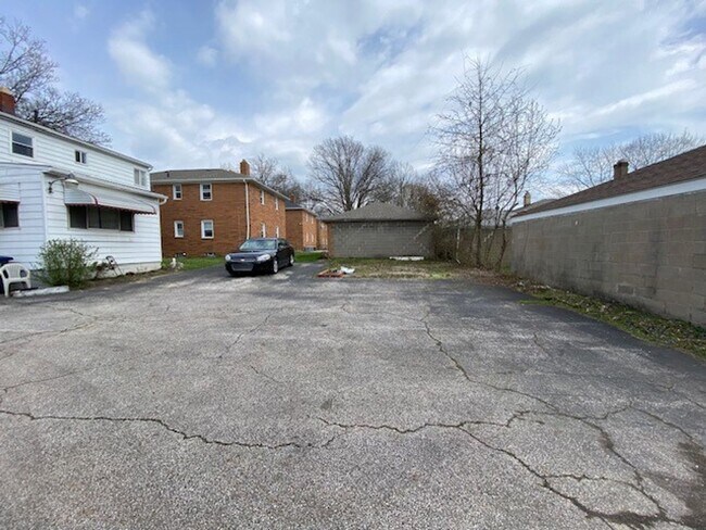 Photo - 1726-1726 Tanglewood Dr Unit 1726 Tanglewood Dr