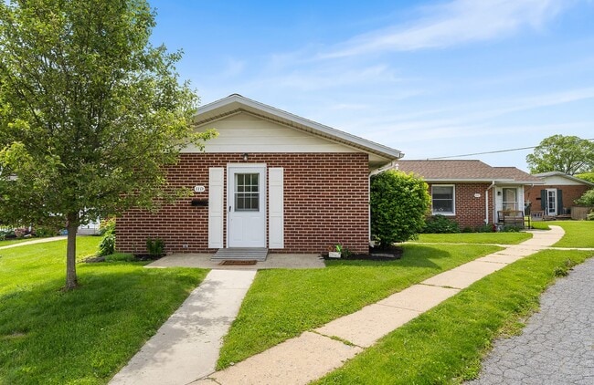 Photo - Neffsville Cottages