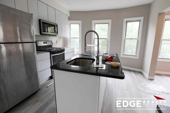 Photo - 66 Quint Ave Unit 2