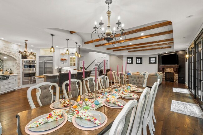 Photo - Guilford Gatehouse West