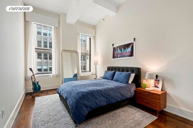 Photo - 48 E 21st St