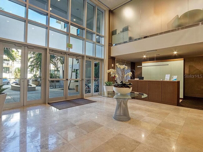 Lobby - 400 4th Ave S Unidad 201