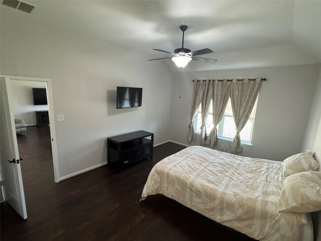 Photo - 5310 Royal Press Dr