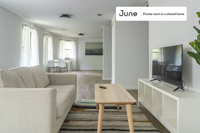 Photo - Room in Shared 3 bed/2 bath home Unit A