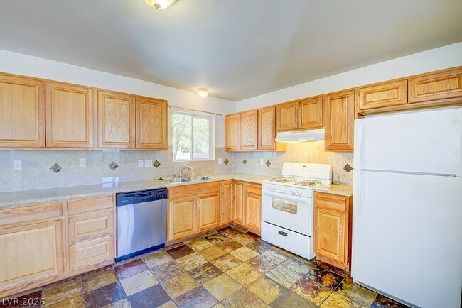 Photo - 3990 E Syracuse Dr