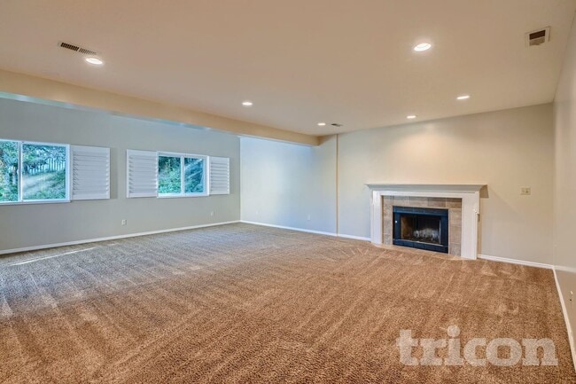 Photo - 1074 E 5100 S