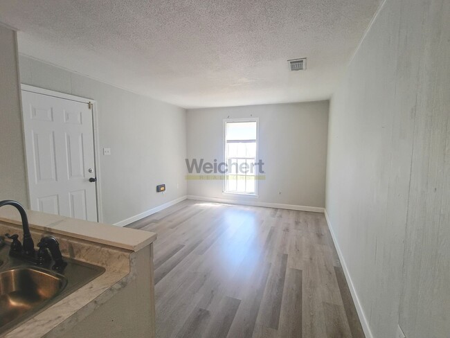 Photo - 108 N 7th St Unit 108-3