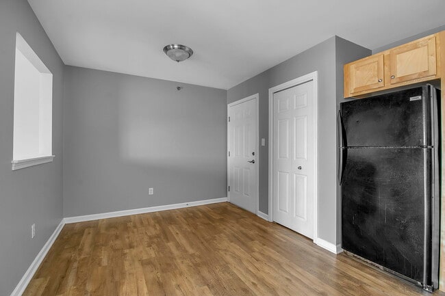 Photo - Oakwood Grove