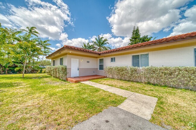 Building Photo - 14708 NE 7th Ave Unit 14708 Rental