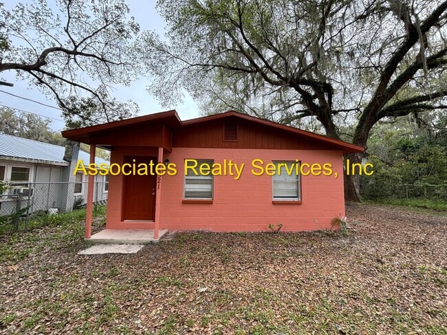Photo - 3 Bed/1 bath SF Home in Hawthorne- MUST SEE!