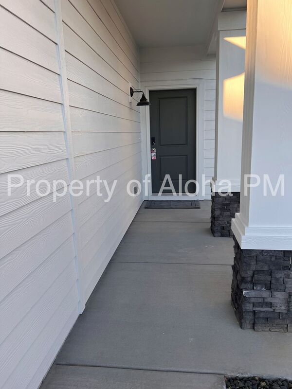 Photo - 1797 S Grayling Ave
