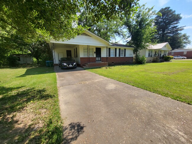 Building Photo - 81 Van Dorn St Rental