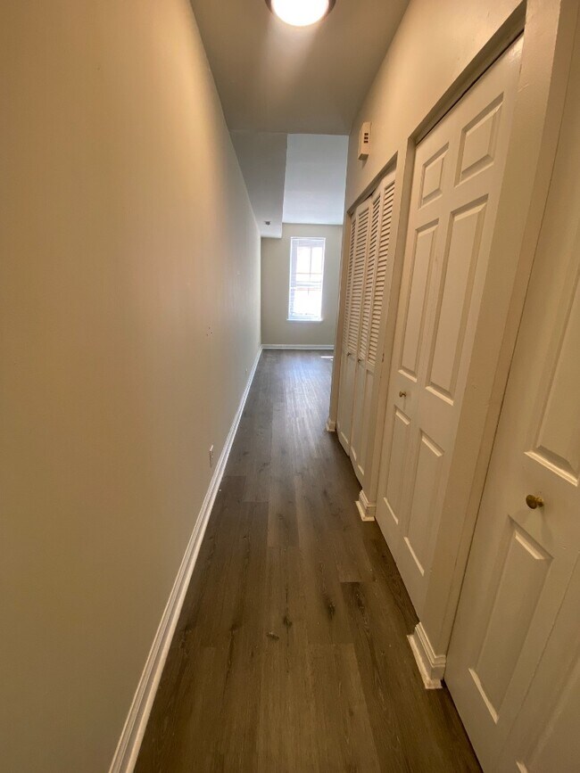 Photo - 911-A Geyer Unit 911-A