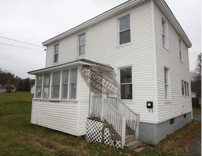 Photo - 111 Kennedy Memorial Dr